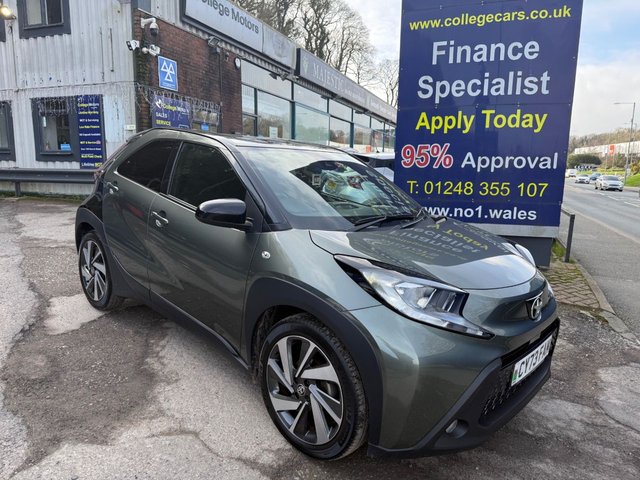 2023 TOYOTA AYGO X 2023/73 1.0 VVT-i Edge Hatchback 5dr Petrol x-shift Euro 6 (s/s) (72 ps), Only 14000 miles, Auto