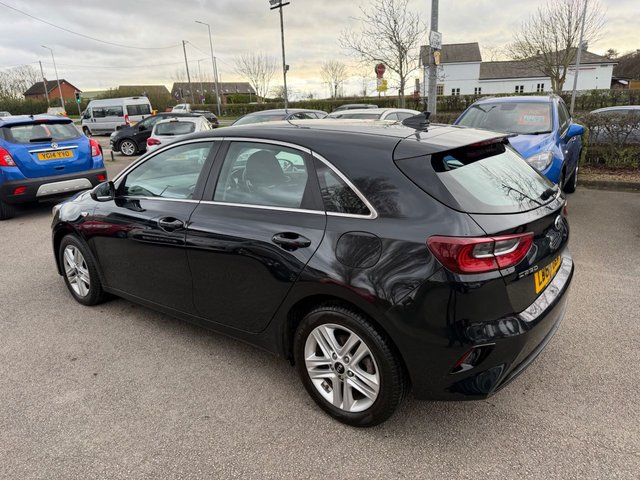 2019 KIA CEED 1.6 CRDi ECO 2 Hatchback 5dr Diesel Manual Euro 6 (s/s) (114 bhp) - Photo 4