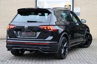 USED 2023 23 VOLKSWAGEN TIGUAN 1.5 TSI R-LINE DSG ONE OWNER BODYKIT 20" BLACK WHEELS