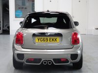 USED 2019 69 MINI HATCH 2.0 Cooper S Sport Hatchback 5dr Petrol Steptronic Euro 6 (s/s) (192 ps) SAT NAV-APPLE CARPLAY-DAB