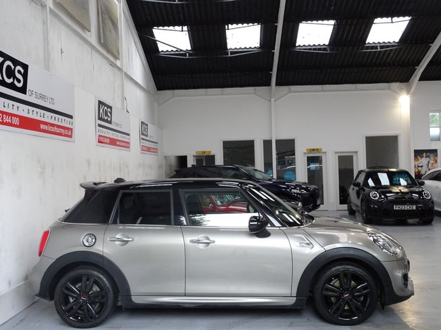 2019 MINI HATCH 2.0 Cooper S Sport Hatchback 5dr Petrol Steptronic Euro 6 (s/s) (192 ps) - Photo 3