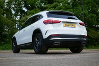 USED 2021 21 MERCEDES-BENZ GLA 1.3 GLA250e 15.6kWh Exclusive Edition SUV 5dr Petrol Plug-in Hybrid 8G-DCT Euro 6 (s/s) (218 ps) DIGITAL WHITE METALLIC PAINTWORK + APPLE CARPLAY + REVERSE CAMERA + HEATED SEATS