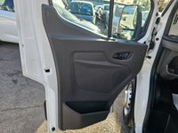 USED 2022 22 FORD TRANSIT White 2.0 350 EcoBlue Euro 6 Luton , 75,000 miles, ULEZ compliant, 6-speed manual, Bluetooth, electric tail lift, Double Rear Wheels. Plus VAT @ 20%! This 2022 Ford Transit 350 Leader van has had only one owner from new, offering a well maintained and reliable option for your business needs.  Powered by a 2.0 litre EcoBlue diesel engine, this Euro 6 compliant model is registered in 2022 and features rear wheel drive for robust performance.  It comes with a 12 month MOT for your peace of mind and boasts a substantial towing weight of 2750 kg.  Inside, you'll find a 4.2 inch monochrome TFT screen with the new SYNC 4 system, including Bluetooth