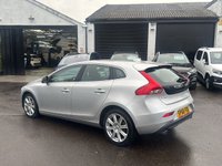 USED 2018 68 VOLVO V40 2.0 D2 Inscription Hatchback 5dr Diesel Auto Euro 6 (s/s) (120 ps) 2.0 D2 Inscription Hatchback 5dr Diesel Auto Euro 6 (s/s) (120 ps)