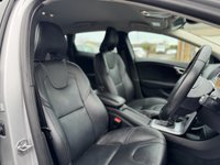 USED 2018 68 VOLVO V40 2.0 D2 Inscription Hatchback 5dr Diesel Auto Euro 6 (s/s) (120 ps) 2.0 D2 Inscription Hatchback 5dr Diesel Auto Euro 6 (s/s) (120 ps)