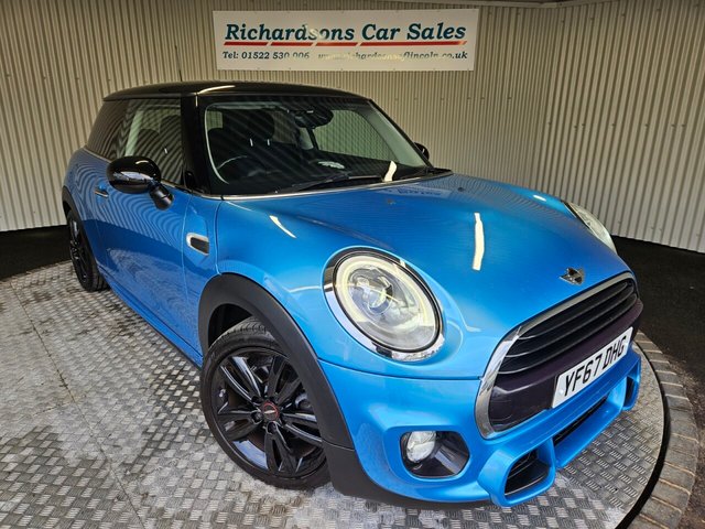 2017 MINI HATCH