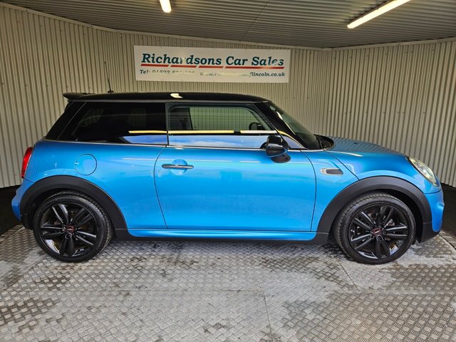 2017 MINI HATCH - Photo 2