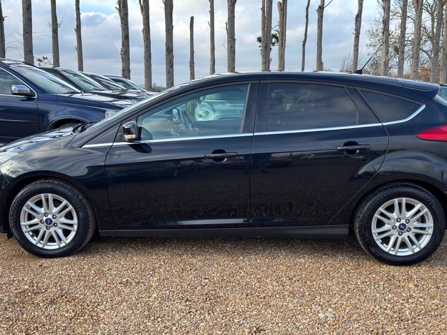2013 FORD FOCUS 1.6 TDCi Titanium Hatchback 5dr Diesel Manual Euro 5 (s/s) (115 ps) - Photo 7