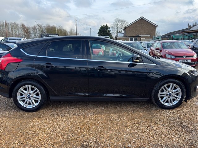 2013 FORD FOCUS 1.6 TDCi Titanium Hatchback 5dr Diesel Manual Euro 5 (s/s) (115 ps) - Photo 10