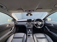 USED 2017 MERCEDES-BENZ GLA 2.1 GLA200d SE SUV 5dr Diesel Manual Euro 6 (s/s) (136 ps) Apple Carplay & Android Auto, Superb Service History, 2 Owners From New!, Rear Parking Camera, Black Leather Interior, Cruise Control, Powered Tailgate