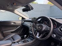USED 2017 MERCEDES-BENZ GLA 2.1 GLA200d SE SUV 5dr Diesel Manual Euro 6 (s/s) (136 ps) Apple Carplay & Android Auto, Superb Service History, 2 Owners From New!, Rear Parking Camera, Black Leather Interior, Cruise Control, Powered Tailgate