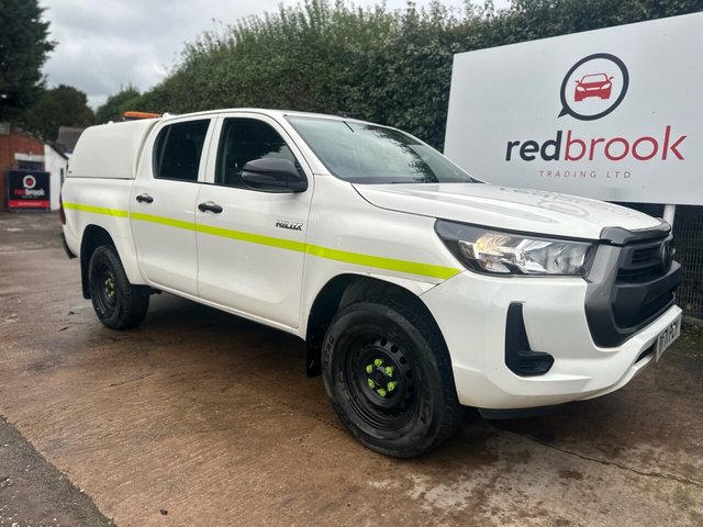 2021 TOYOTA HILUX