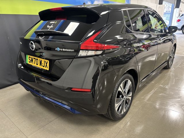 2021 Nissan Leaf - Photo 5