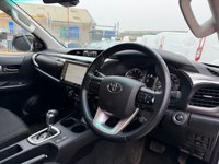 USED 2021 71 TOYOTA HI-LUX 2.8 D-4D Invincible Pickup Double Cab 4dr Diesel Auto 4WD Euro 6 (s/s) (204 ps) 1 owner F.S.H