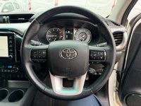 USED 2021 71 TOYOTA HI-LUX 2.8 D-4D Invincible Pickup Double Cab 4dr Diesel Auto 4WD Euro 6 (s/s) (204 ps) 1 owner F.S.H