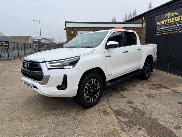 2021 TOYOTA HI-LUX - Photo 9