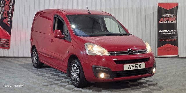 View our Citroen Berlingo 1.6 BlueHDi 625 LX Panel Van 5dr Diesel ETG6 L1 (109 g/km, 100 bhp)