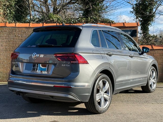 2017 VOLKSWAGEN TIGUAN 2.0 TDI SEL SUV 5dr Diesel Manual Euro 6 (s/s) (150 ps) - Photo 5