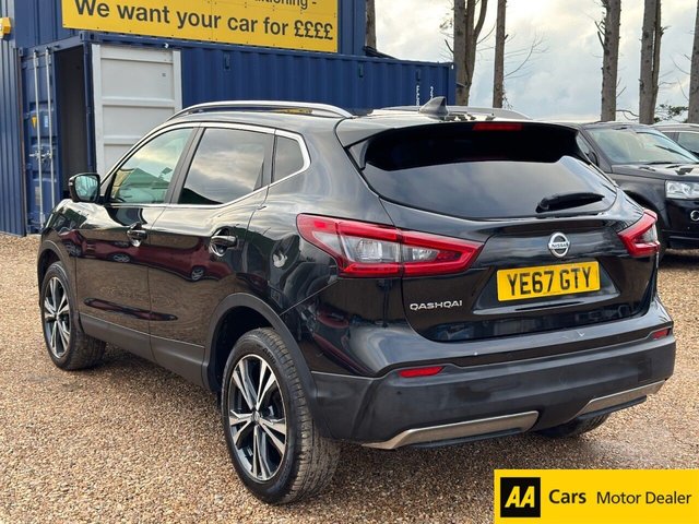 2017 NISSAN QASHQAI 1.2 DIG-T N-Connecta SUV 5dr Petrol Manual Euro 6 (s/s) (115 ps) - Photo 4