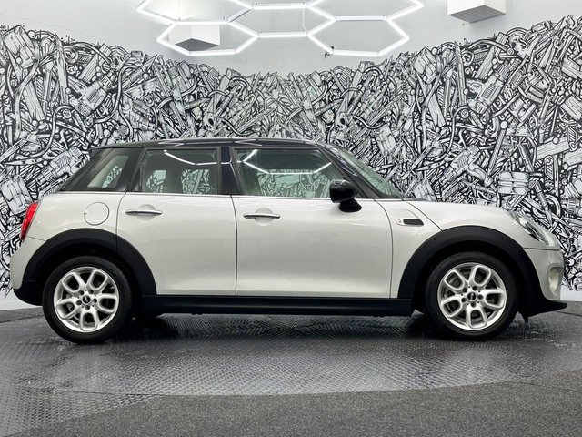 2018 MINI Hatch 1.5L Cooper 5dr - Photo 12