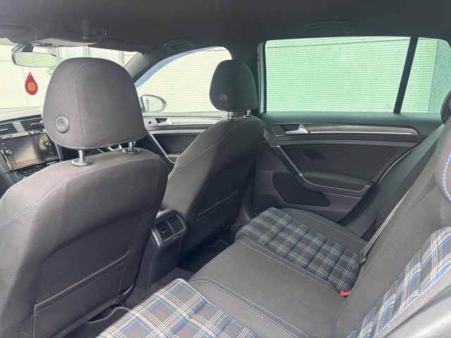 2017 VOLKSWAGEN GOLF 1.4 TSI 8.7kWh GTE Advance Hatchback 5dr Petrol Plug-in Hybrid DSG Euro 6 (s/s) (204 ps) - Photo 3