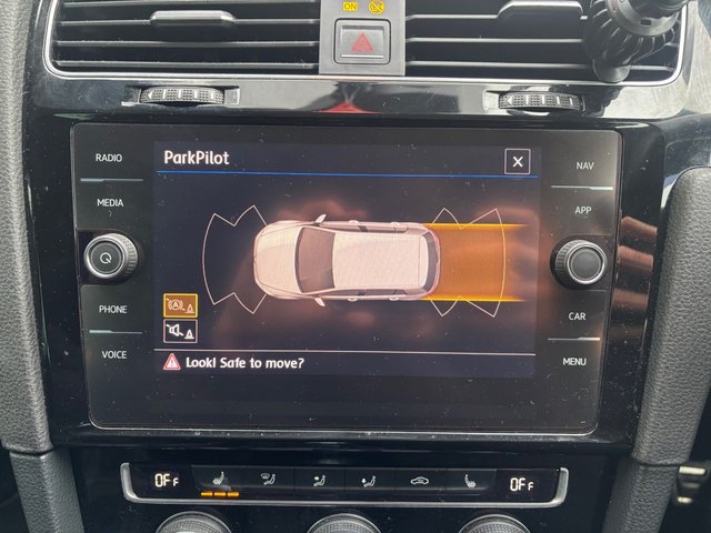 2017 VOLKSWAGEN GOLF 1.4 TSI 8.7kWh GTE Advance Hatchback 5dr Petrol Plug-in Hybrid DSG Euro 6 (s/s) (204 ps) - Photo 11