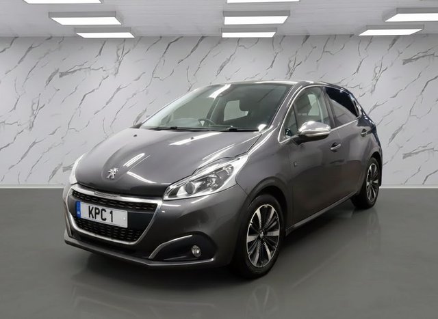 View our PEUGEOT 208