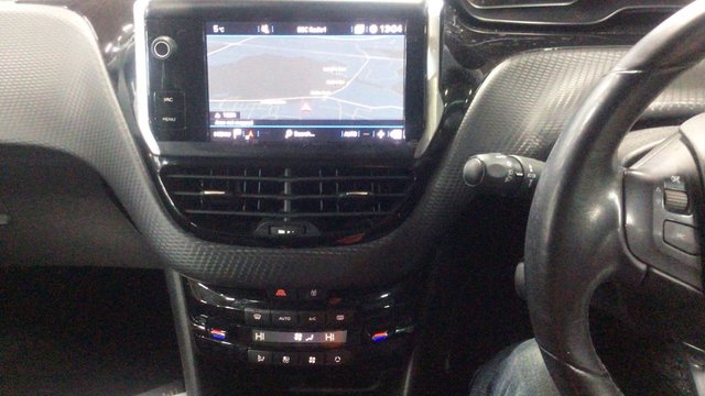 2019 PEUGEOT 208 - Photo 7