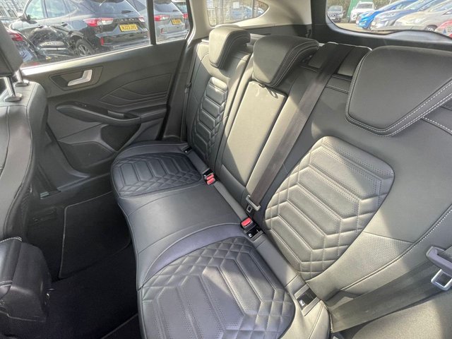 2022 Ford Focus 1L Active X Vignale 5dr - Photo 11