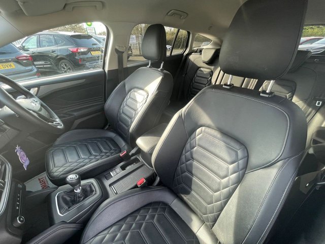 2022 Ford Focus 1L Active X Vignale 5dr - Photo 10