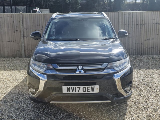 2017 MITSUBISHI OUTLANDER - Photo 8