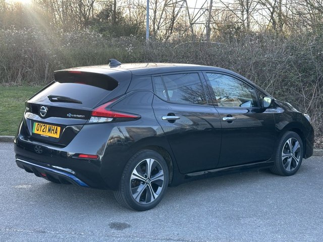 2021 NISSAN LEAF - Photo 5
