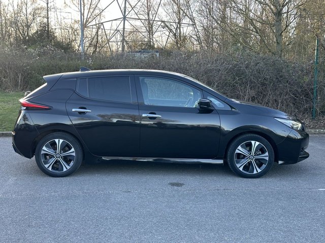 2021 NISSAN LEAF - Photo 6