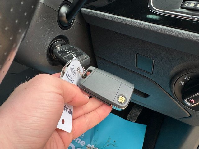 2018 SEAT LEON 1.4 TSI FR Technology ST 5dr Petrol Manual Euro 6 (s/s) (125 ps) - Photo 11