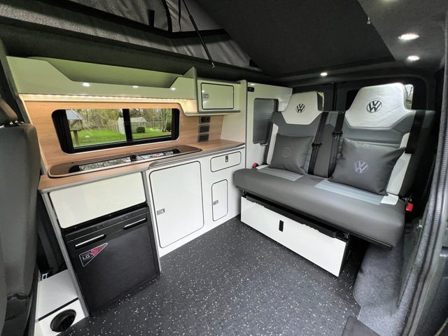 2021 VOLKSWAGEN TRANSPORTER 2.0 TDI T28 Highline Campervan SWB Euro 6 (s/s) 110 - Photo 2