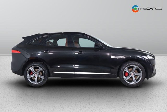 2018 Jaguar F-Pace - Photo 9