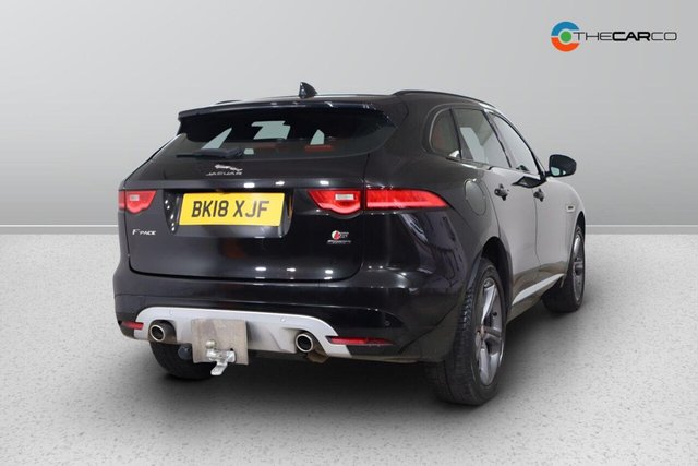 2018 Jaguar F-Pace - Photo 10