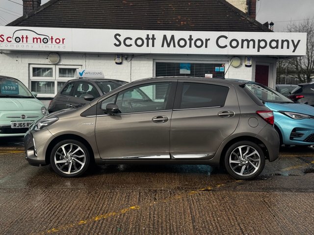 2018 TOYOTA YARIS - Photo 8