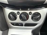 USED 2012 12 FORD FOCUS 1.6 Zetec Hatchback 5dr Petrol Manual Euro 5 (125 ps) REAR PARKING SENSOR, BLUETOOTH