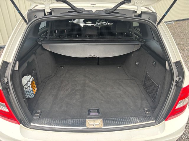 2014 MERCEDES-BENZ C-CLASS 2.1 C220 CDI AMG Sport Edition Estate 5dr Diesel G-Tronic+ Euro 5 (s/s) (170 ps) - Photo 11