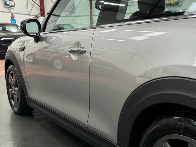 2023 MINI Electric Hatch - Photo 7