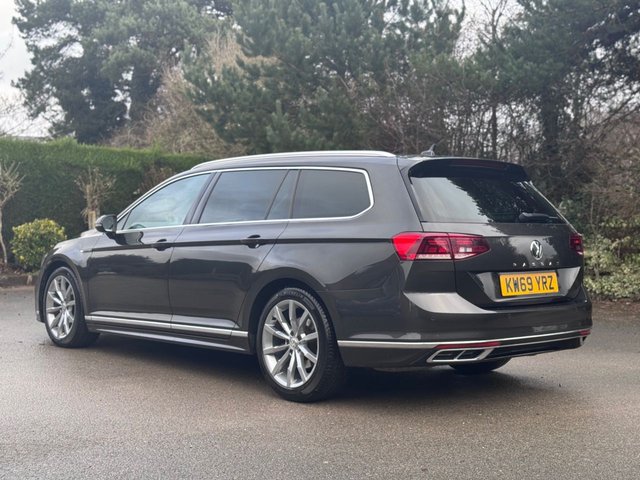 2020 Volkswagen Passat 2L R-Line 5dr - Photo 7