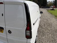 USED 2022 72 VOLKSWAGEN CADDY MAXI 2.0 TDI C20 Commerce Panel Van 6dr Diesel Manual LWB Euro 6 (s/s) (102 ps) AIRCON,TWIN SIDE LOADING DOORS,LWB