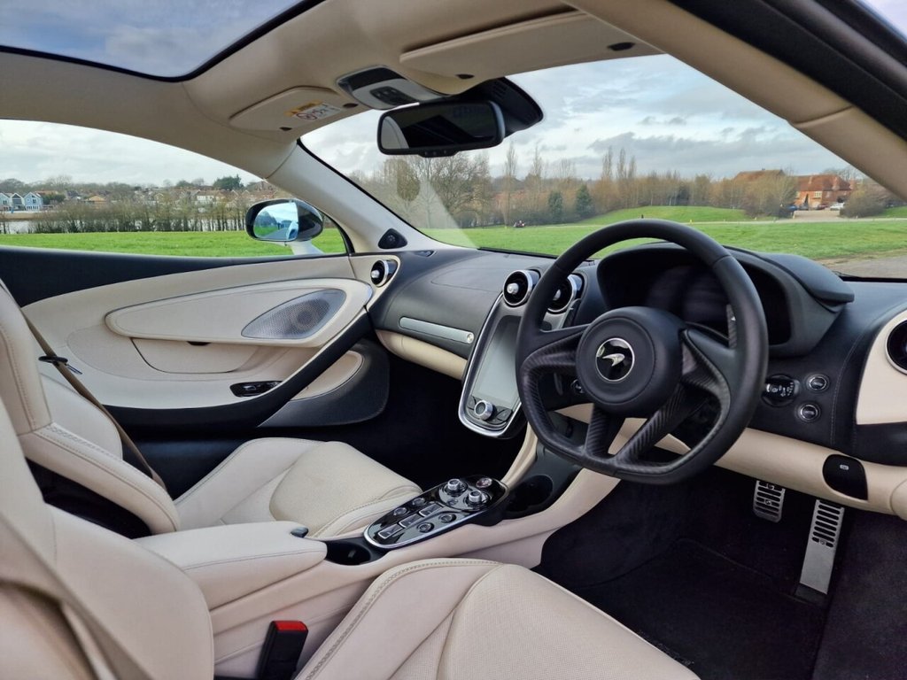 USED 2021 70 MCLAREN GT 4.0T V8 Coupe 2dr Petrol SSG Euro 6 (s/s) (620 ps) FINANCE AVAILABLE