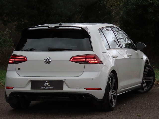 2018 VOLKSWAGEN GOLF - Photo 5