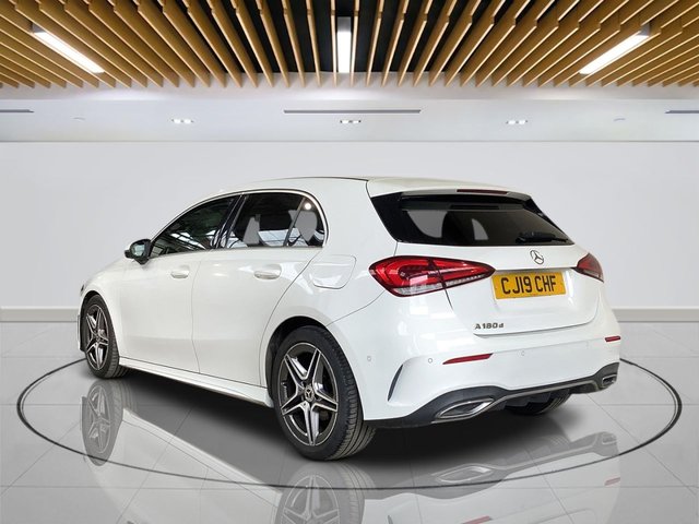 2019 Mercedes-Benz A-Class 1.5L Amg Line 5dr - Photo 6