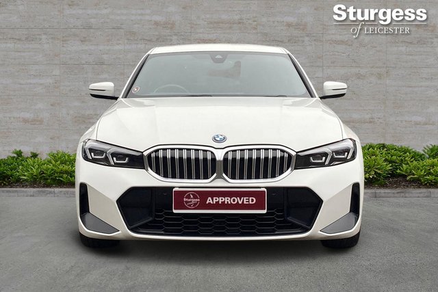 View our BMW 3 SERIES