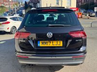 USED 2017 17 VOLKSWAGEN TIGUAN 2.0 TDI BlueMotion Tech SEL SUV 5dr Diesel DSG Euro 6 (s/s) (150 ps) AUTO -- 1 OWNER -- SAT NAV -- HEATED SEATS -- CAR PLAY -- SUNROOF