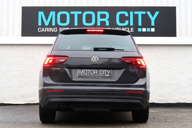 2018 VOLKSWAGEN TIGUAN 2.0 TDI SE Navigation SUV 5dr Diesel Manual Euro 6 (s/s) (150 ps) - Photo 9