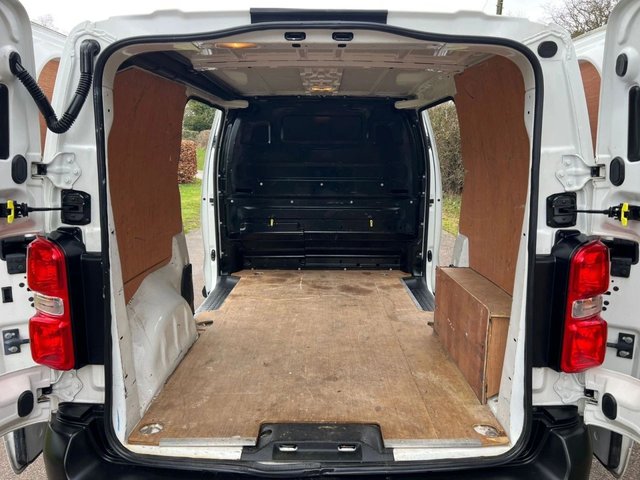 2022 CITROEN DISPATCH 1.5 BlueHDi 1000 Enterprise Pro M Panel Van 6dr Diesel Manual FWD 2 Euro 6 (s/s) (100 ps) - Photo 9